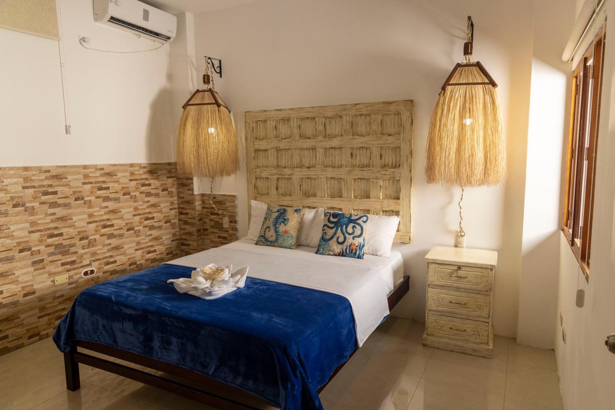 Galapagos Planet Hotel Puerto Baquerizo Moreno Dış mekan fotoğraf