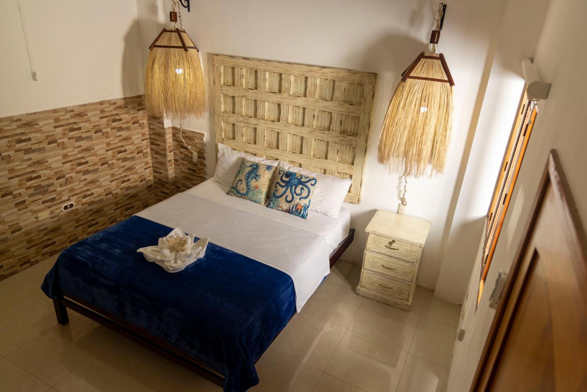 Galapagos Planet Hotel Puerto Baquerizo Moreno Dış mekan fotoğraf